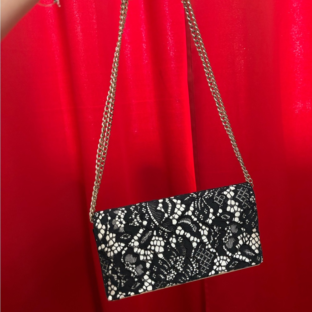 Elegant Black Lace Clutch